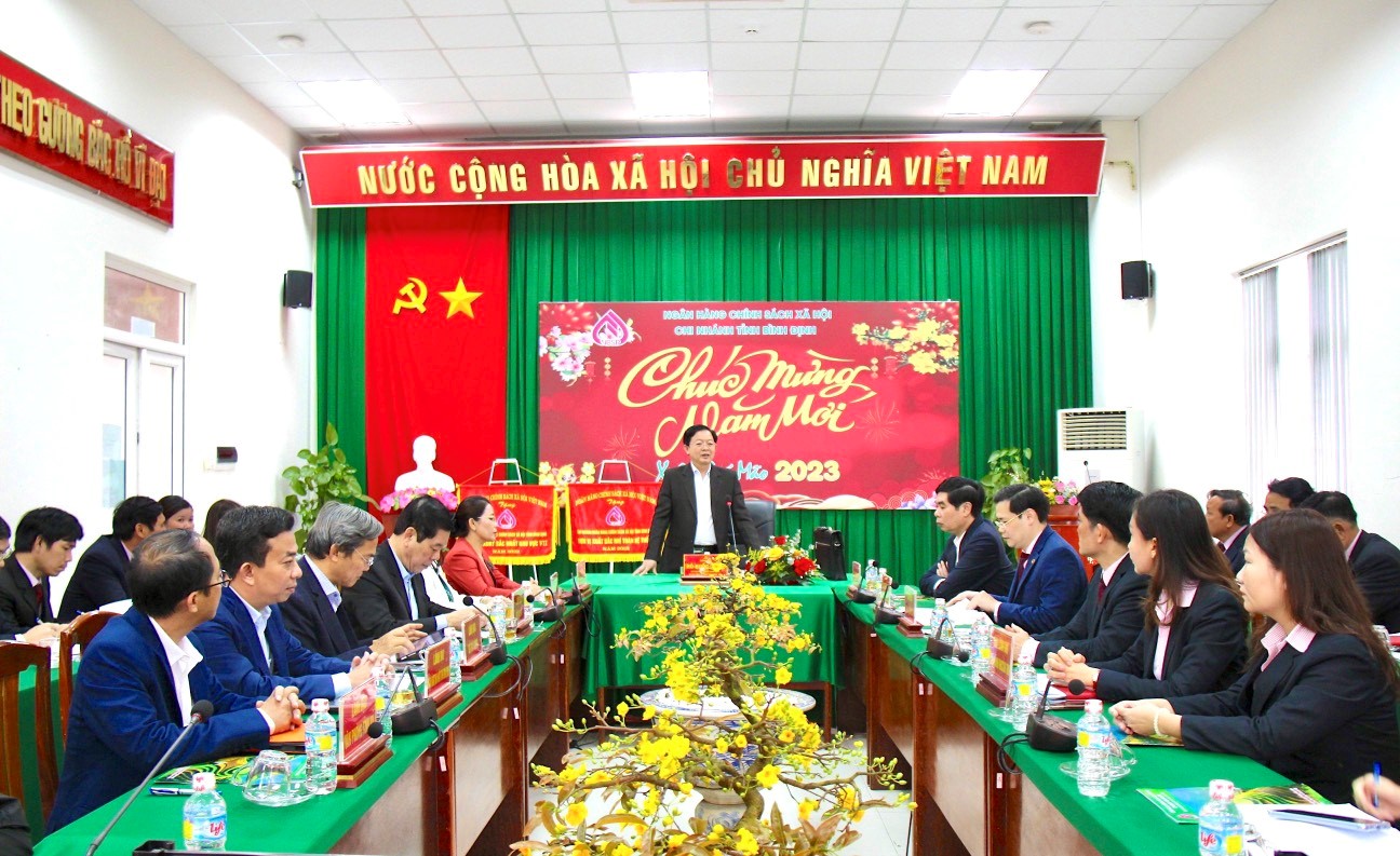 Secretary of the Provincial Party Committee Mr.Ho Quoc Dung visited and worked at the VBSP in Binh Dinh province