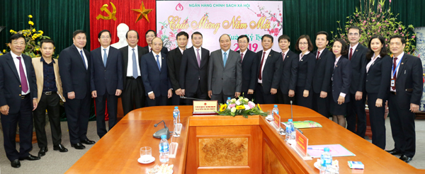 Prime Minister lauds VBSP's contributions to sustainable poverty reduction
